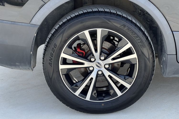 Used SWM X7 2016 1.8L Manual Luxury Edition 7 Seats