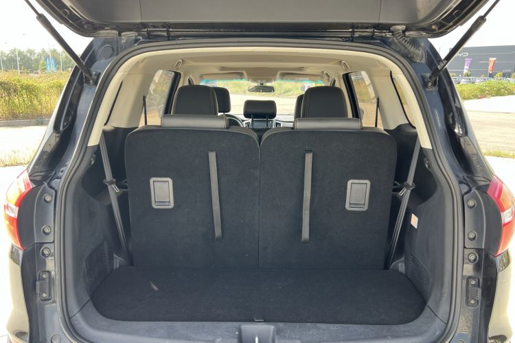 Used SWM X7 2016 1.8L Manual Luxury Edition 7 Seats