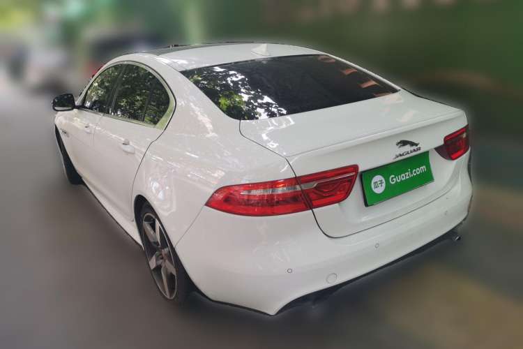 Used Jaguar XE 2015 2.0T 200 PS R-Sport