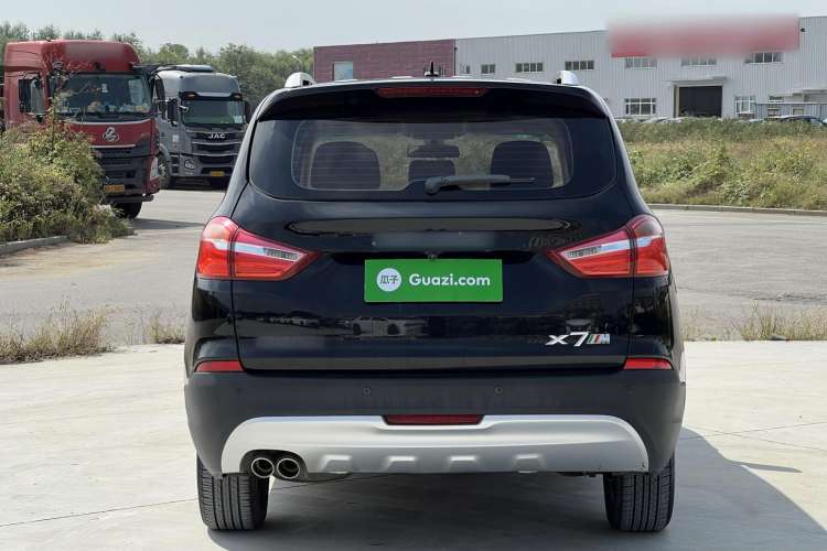 Used SWM X7 2016 1.8L Manual Luxury Edition 7 Seats