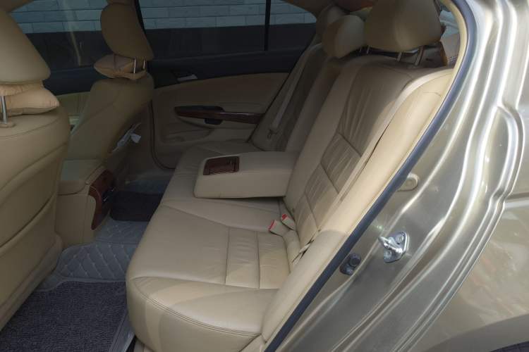 Used Honda Accord 2011 2.0L EX
