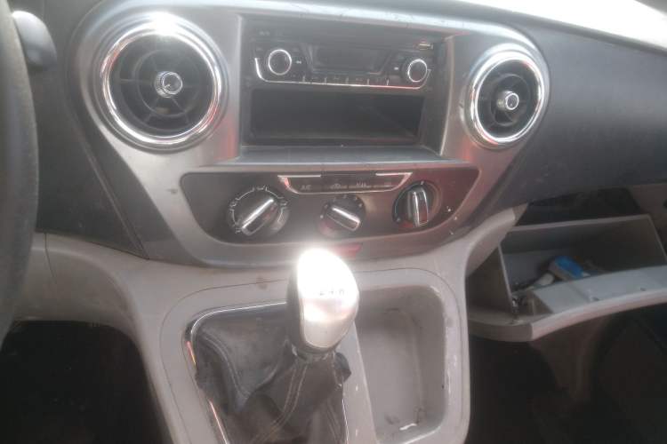 Used JAC M3 2015 Maker Edition 1.6L Luxury Smart Version
