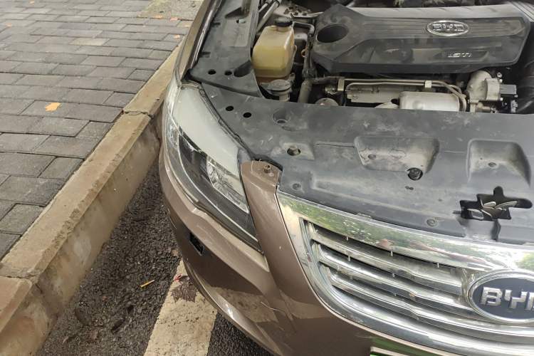 Used BYD G6 2012 1.5TID Automatic Prestige Version
