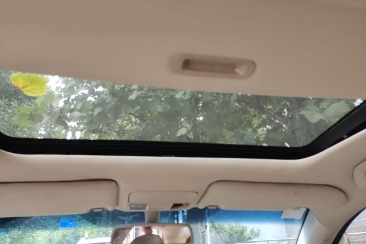 Used BYD G6 2012 1.5TID Automatic Prestige Version
