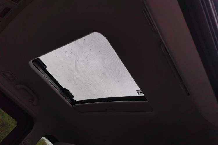 Used JAC Refine M5 2016 2.0T Gasoline Automatic Business Edition
