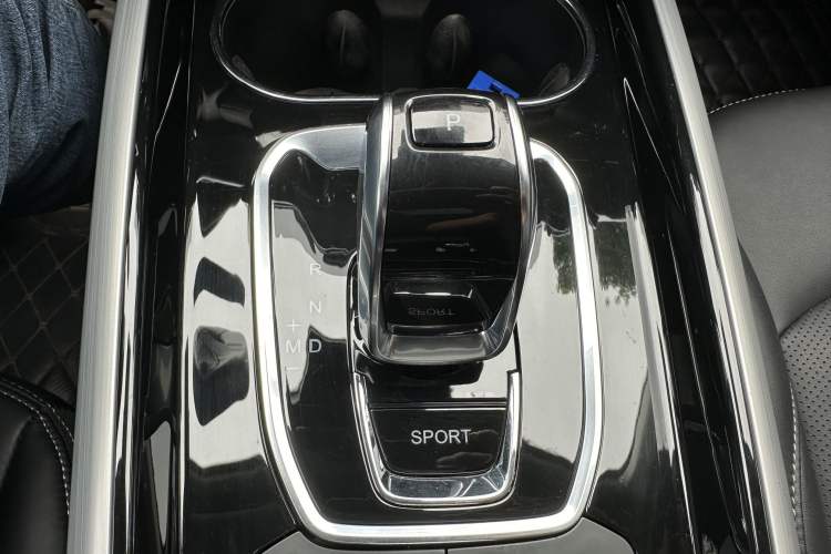 Used EXEED Lingyun 2019 1.6T Two-Wheel Drive Diamond Edition
