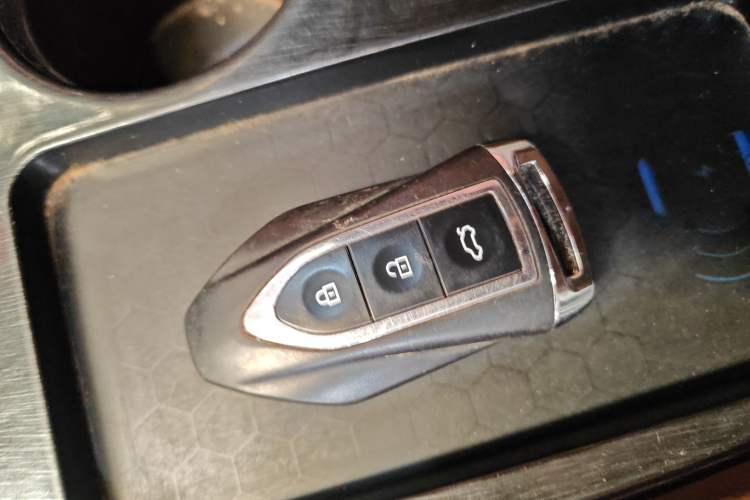 Used Zotye T600 Coupe 2017 1.5T Automatic Luxury Model Vehicle Key