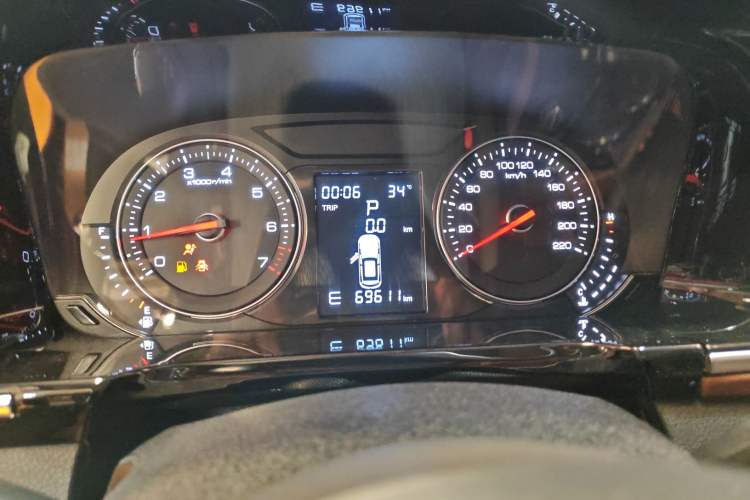 Used Zotye T600 Coupe 2017 1.5T Automatic Luxury Model Instrument Cluster