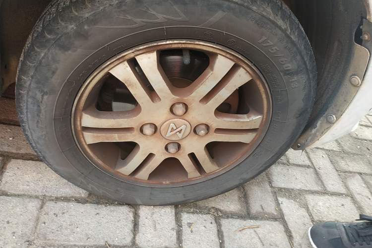 Used JMEV E200L 2016 E200 Standard Model
