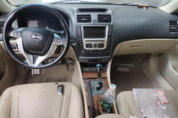 Used BYD G6 2012 1.5TID Automatic Prestige Version
