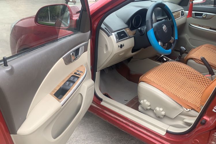 Used Buick Excelle 2015 1.5L Manual Classic Trim
