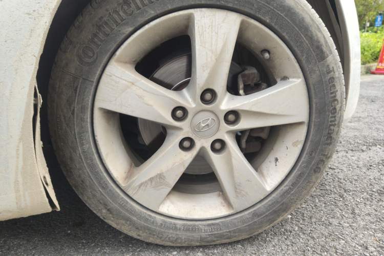 Used Hyundai Elantra (5th Generation / Langdong) 2012 1.6L Manual Fashion Edition
