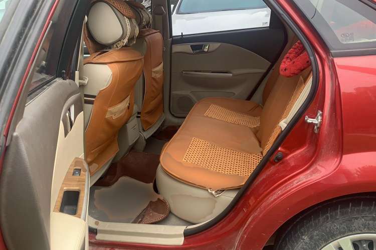 Used Buick Excelle 2015 1.5L Manual Classic Trim
