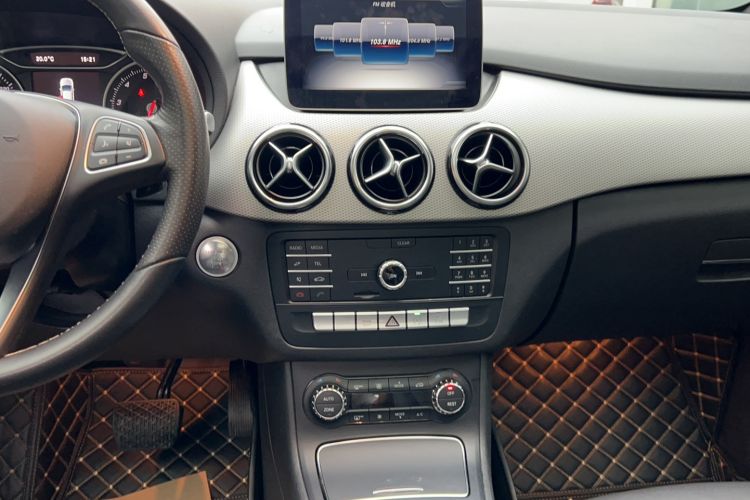 Used Mercedes-Benz B-Class 2018 B 200 Fashion Model