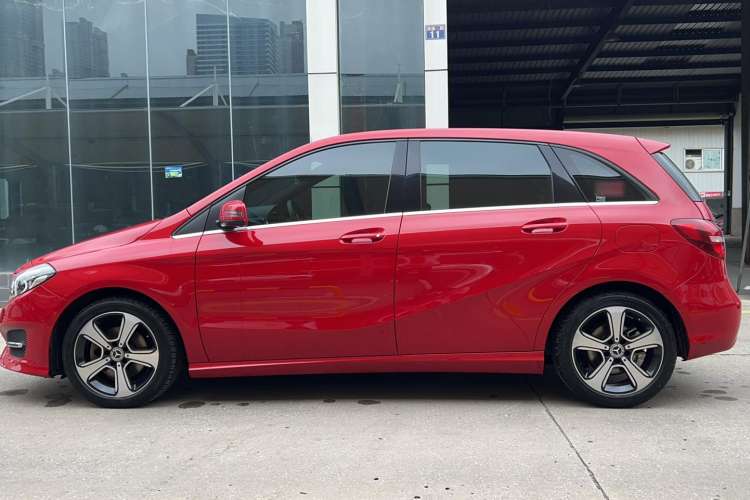 Used Mercedes-Benz B-Class 2018 B 200 Fashion Model