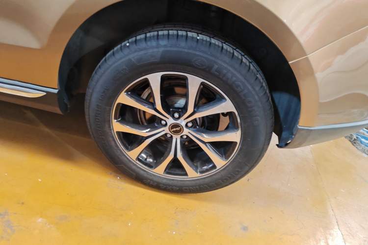 Used Zotye T600 Coupe 2017 1.5T Automatic Luxury Model Left Rear Wheel Hub