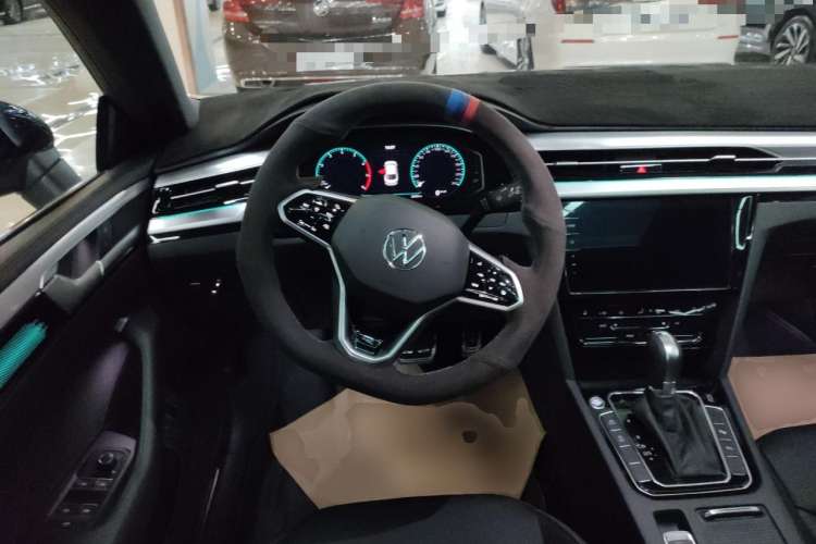 Used Volkswagen CC 2023 380TSI Striking Edition
