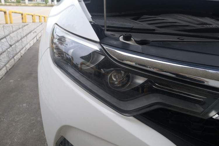 Used Soueast DX7 2019 1.5T Automatic Smart Connect Fashion Edition China VI Standard
