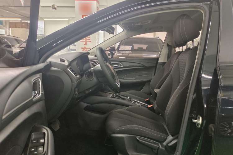 Used Roewe i5 2020 1.5L Automatic 4G Connected Linghao Edition