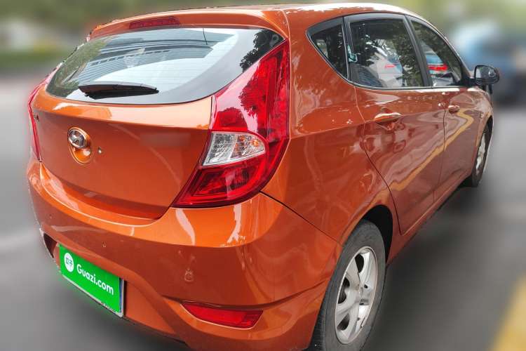 Used Hyundai Verna Ray 2014 1.4L Automatic GLX
