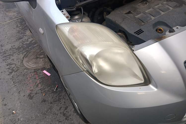 Used Toyota Yaris 2009 1.6E Automatic Comfort Edition Right Front Headlight