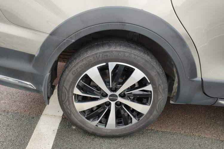 Used FORTHING SX6 2022 1.6L Manual Luxury Version