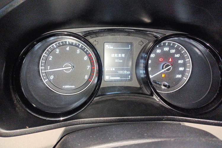 Used Wuling Hongguang PLUS 2020 1.5L Manual Comfort 7-Seater