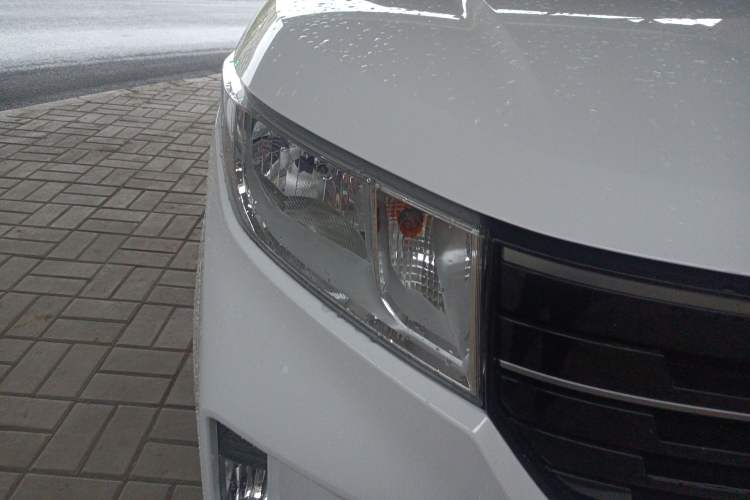 Used Wuling Hongguang PLUS 2020 1.5L Manual Comfort 7-Seater