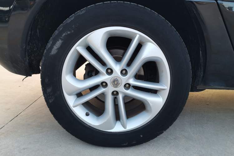 Used Renault Koleos 2013 2.5L 4x4 Comfort Edition