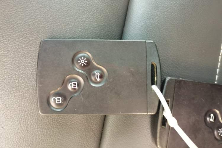 Used Renault Koleos 2013 2.5L 4x4 Comfort Edition