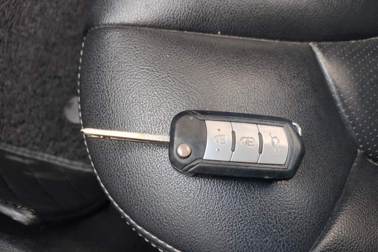 Used GAC Trumpchi GA3S Vision 2014 1.6L Automatic Luxury ESP Version
