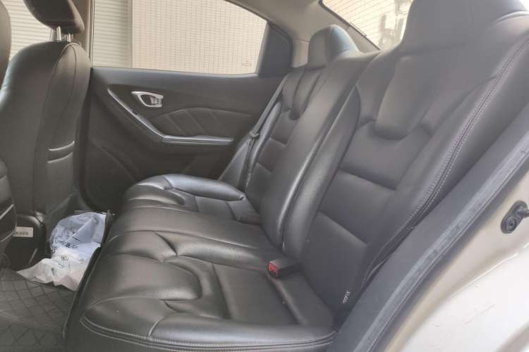 Used GAC Trumpchi GA3S Vision 2014 1.6L Automatic Luxury ESP Version
