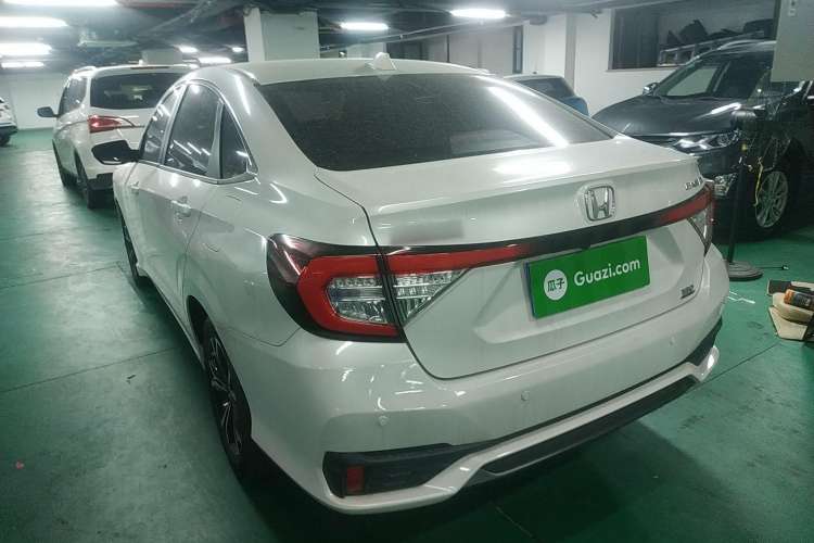 Used Honda Envix 2022 180TURBO CVT Comfort Version
