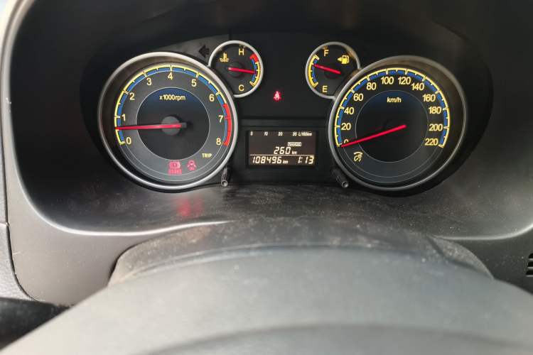 Used Suzuki SX4 2012 1.6L Manual Ruiqi Model Odometer Close Up
