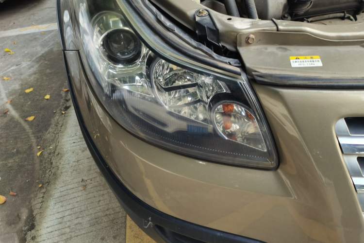 Used Suzuki SX4 2012 1.6L Manual Ruiqi Model Right Front Headlight