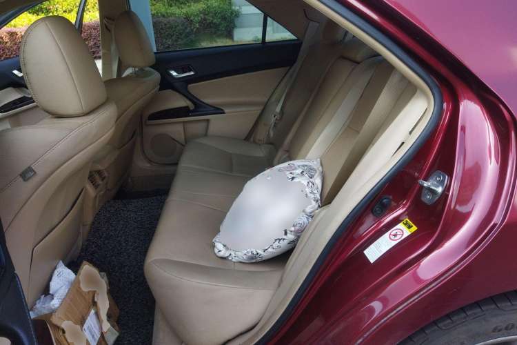 Used Toyota Reiz 2012 2.5V Fengdu Elite Stylish Edition Left Rear Seat