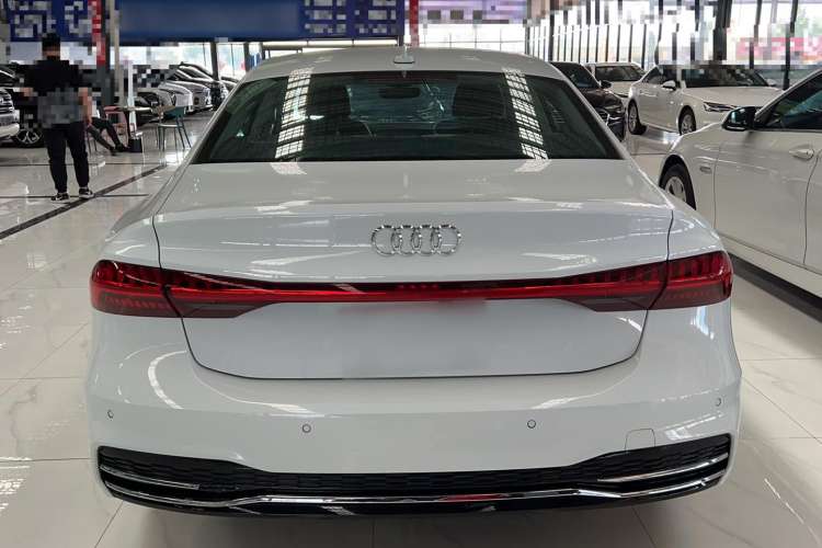 Used Audi A7L 2022 45 TFSI S-line Dream-Building Crystal Flow Package
