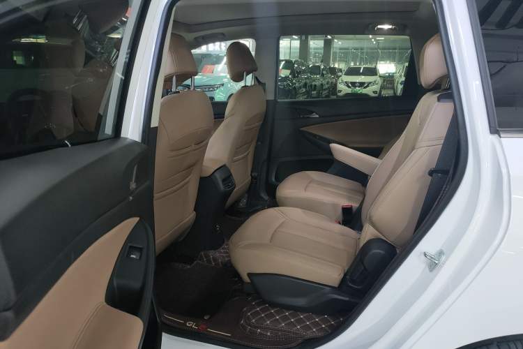 Used Buick GL6 2021 323T Mild Hybrid Connect Luxury Model
