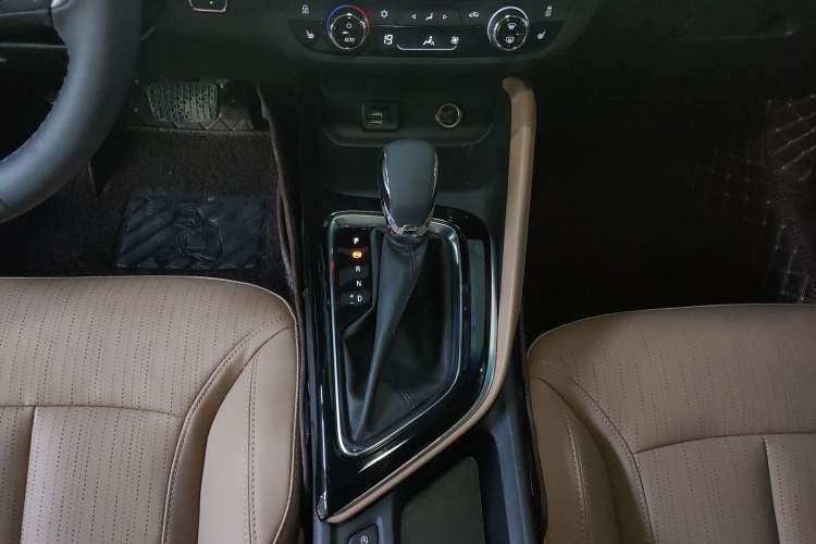 Used Buick GL6 2021 323T Mild Hybrid Connect Luxury Model
