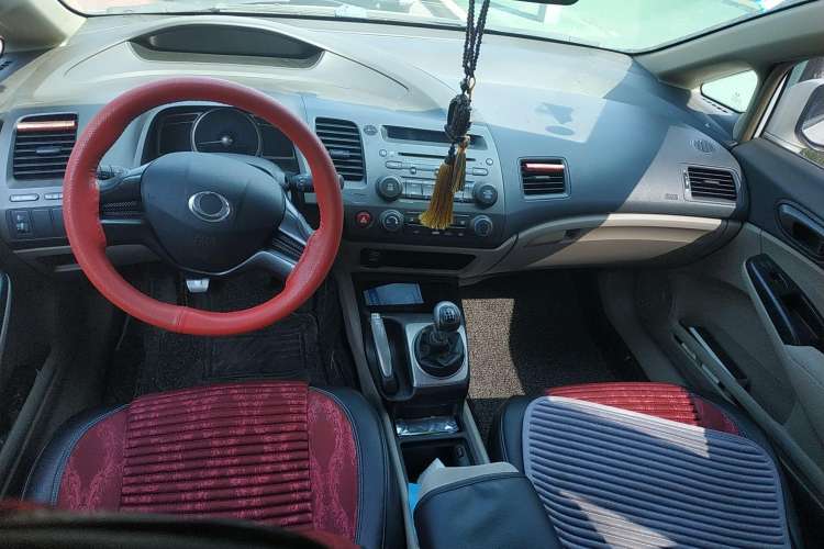 Used CIIMO CIIMO 2012 1.8L Manual