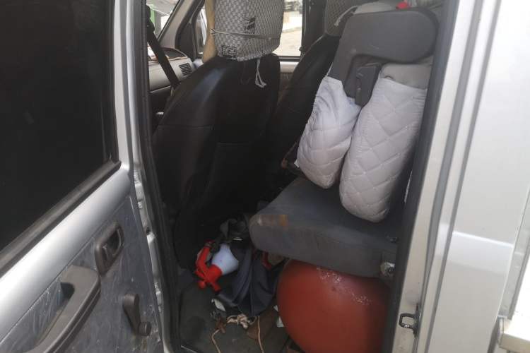 Used Wuling Rongguang Small Truck 2017 1.5L Double-Cab Basic Version L3C
