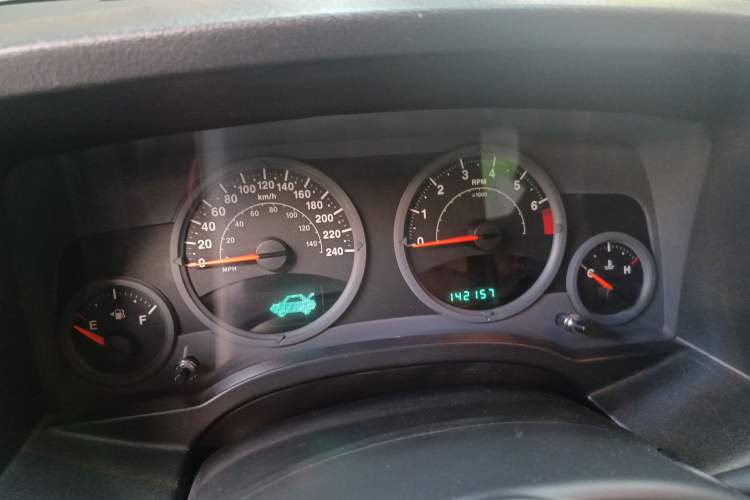 Used Jeep Compass 2007 2.4L four-wheel drive sport version
