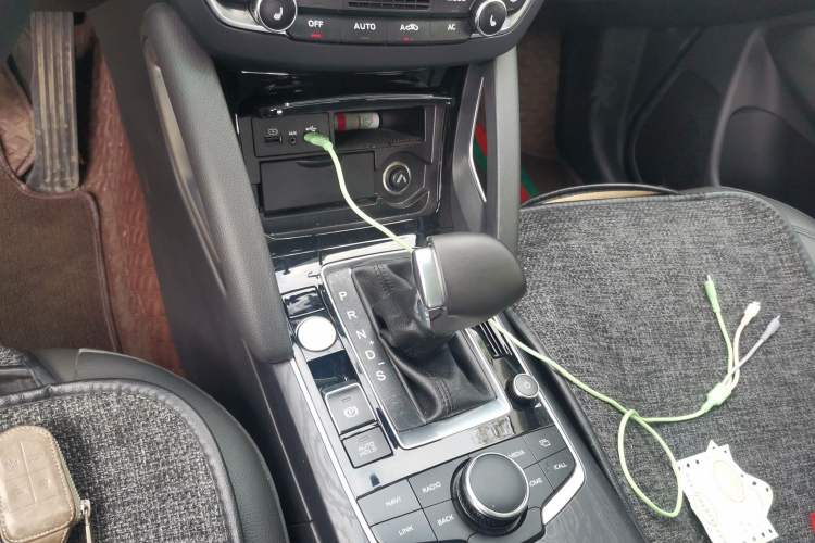 Used BORGWARD BX7 2018 28T Front-Wheel Drive Quality Enjoyment Version 5 Seats China VI Emission Standard
