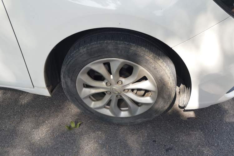 Used GAC Trumpchi GA4 2018 200T Automatic Luxury Edition Right Front Wheel Hub