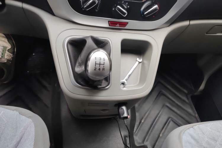 Used JAC M3 2018 1.6L Express Edition 5-seater Gear Lever