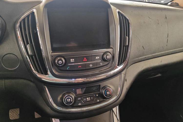 Used Baojun 560 2015 1.8L Manual Elite Edition