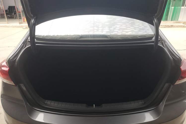 Used Hyundai Elantra (6th Generation / Lingdong) 2018 1.4T Dual-Clutch Xuan Dong · Dynamic Edition
