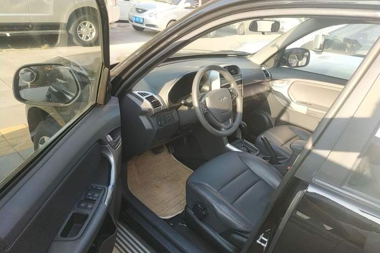 Used Chery Tiggo 3 2015 1.6L CVT ZhiShang Sport Edition