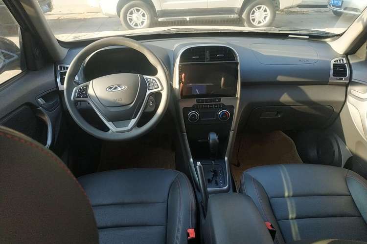 Used Chery Tiggo 3 2015 1.6L CVT ZhiShang Sport Edition