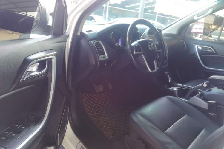 Used JMC Yusheng S350 2013 2.4T Automatic 2WD Diesel Ultra-Luxury 5-Seater
